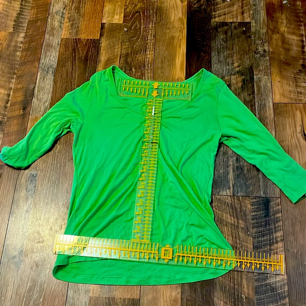 Green XL old navy mid arm sleeve shirt